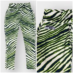 ZUBAZ NFL WOMEN'S SEATTLE SEAHAWKS ZEBRA PRINT LEGGINGS